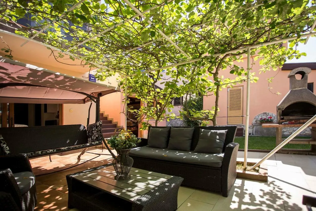 Holliday Home Lopac Fazana Villa