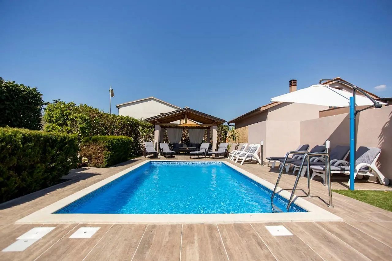 Holliday Home Lopac Fazana
